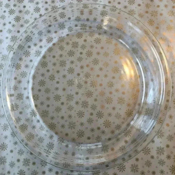 Pyrex Glass 9” Pie Plate - Picture 2 of 4